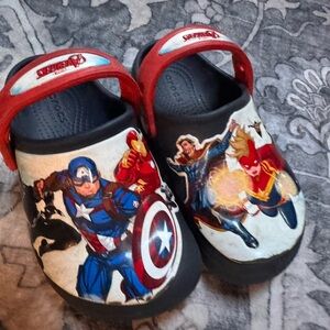 Marvel crocs Clogs - Black and Red toddler size 12
